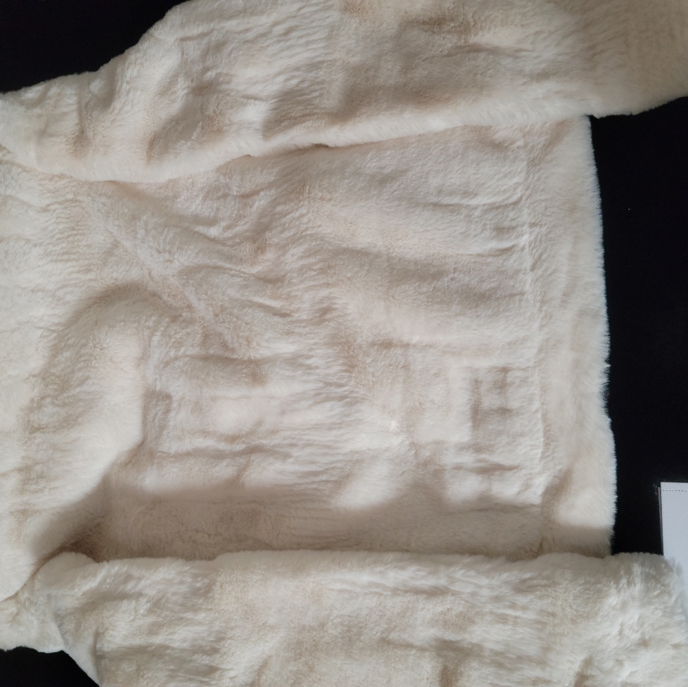 BRAND NEW NEVER WORN!!! Ugg Womens Jacket SIZE XL SUPER SOFT!!! HOODED